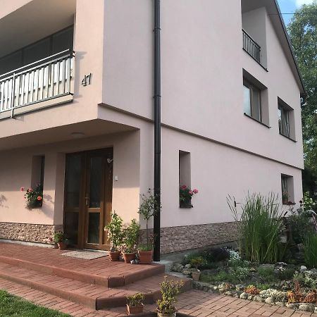 Privat Klonga Lägenhet Smrečany Exteriör bild